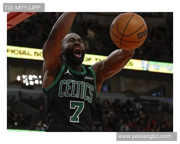 布朗晒图对比绿军两赛季：全明星前均为东部第二 进攻效率从第四升至第二